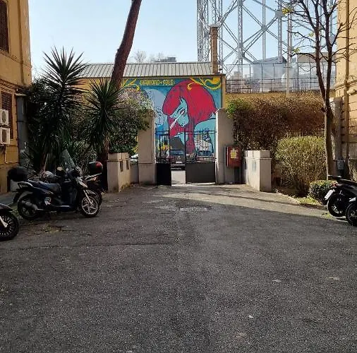 Gazometro Rome Ostiense - 2 Stops to Colosseum - Rome Vacation M&D * Roma